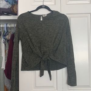 Tilly’s Tie Front Sweater Crop Top